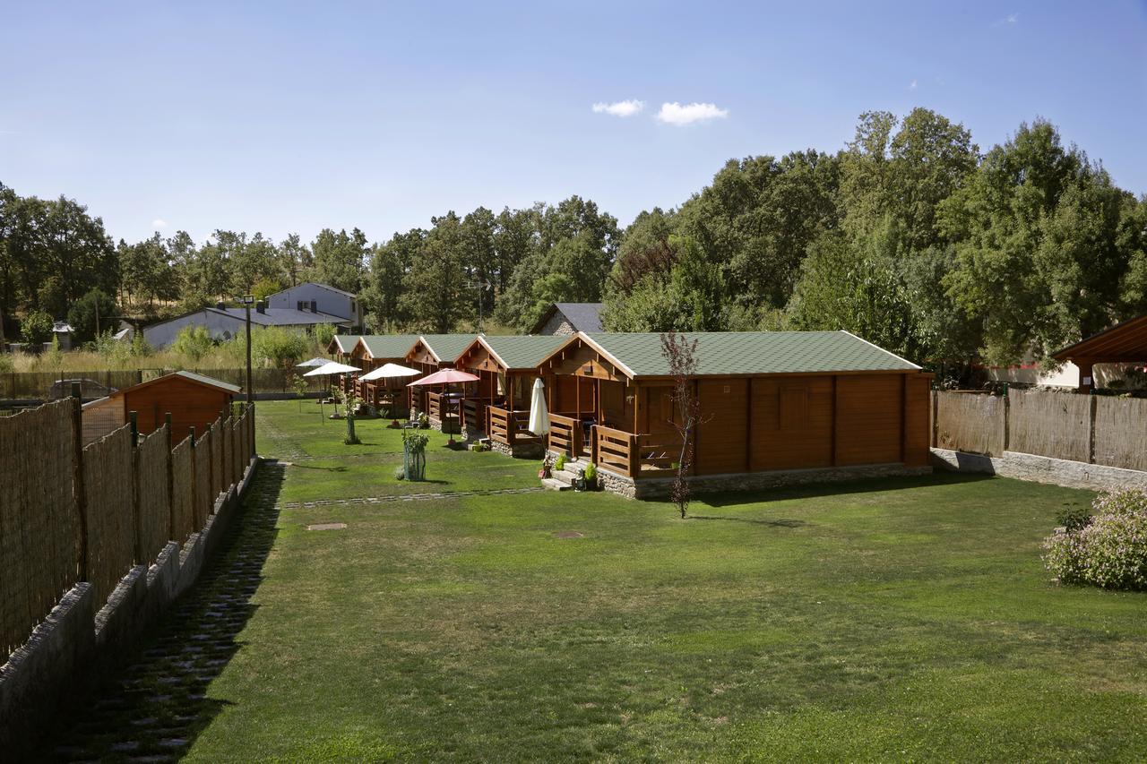 Cabanas Madarsu Vigo de Sanabria Exterior photo